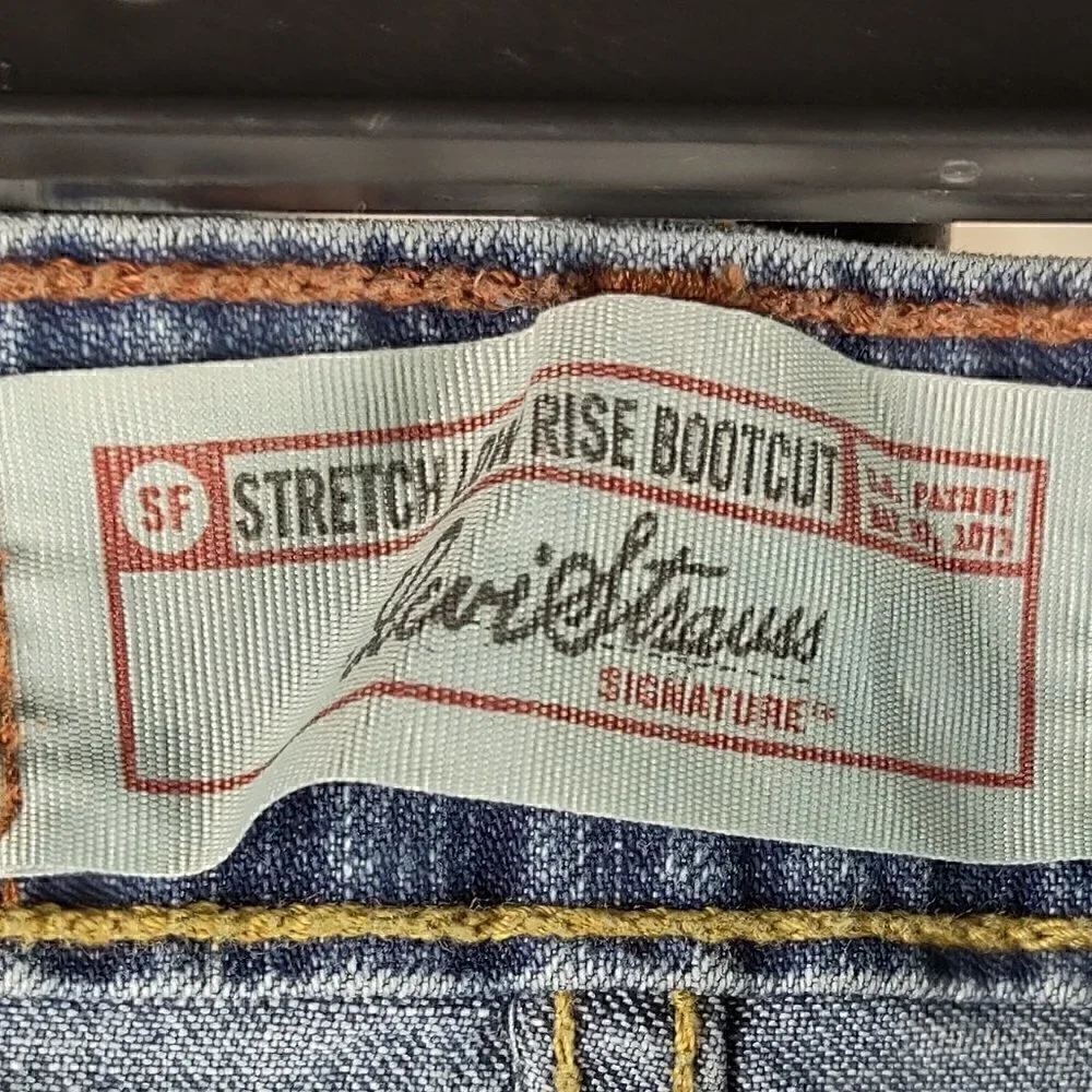 Levi's Women's Vintage Misses Bootcut Five Pocket Jeans (Size 16M) - Picture 7 of 7